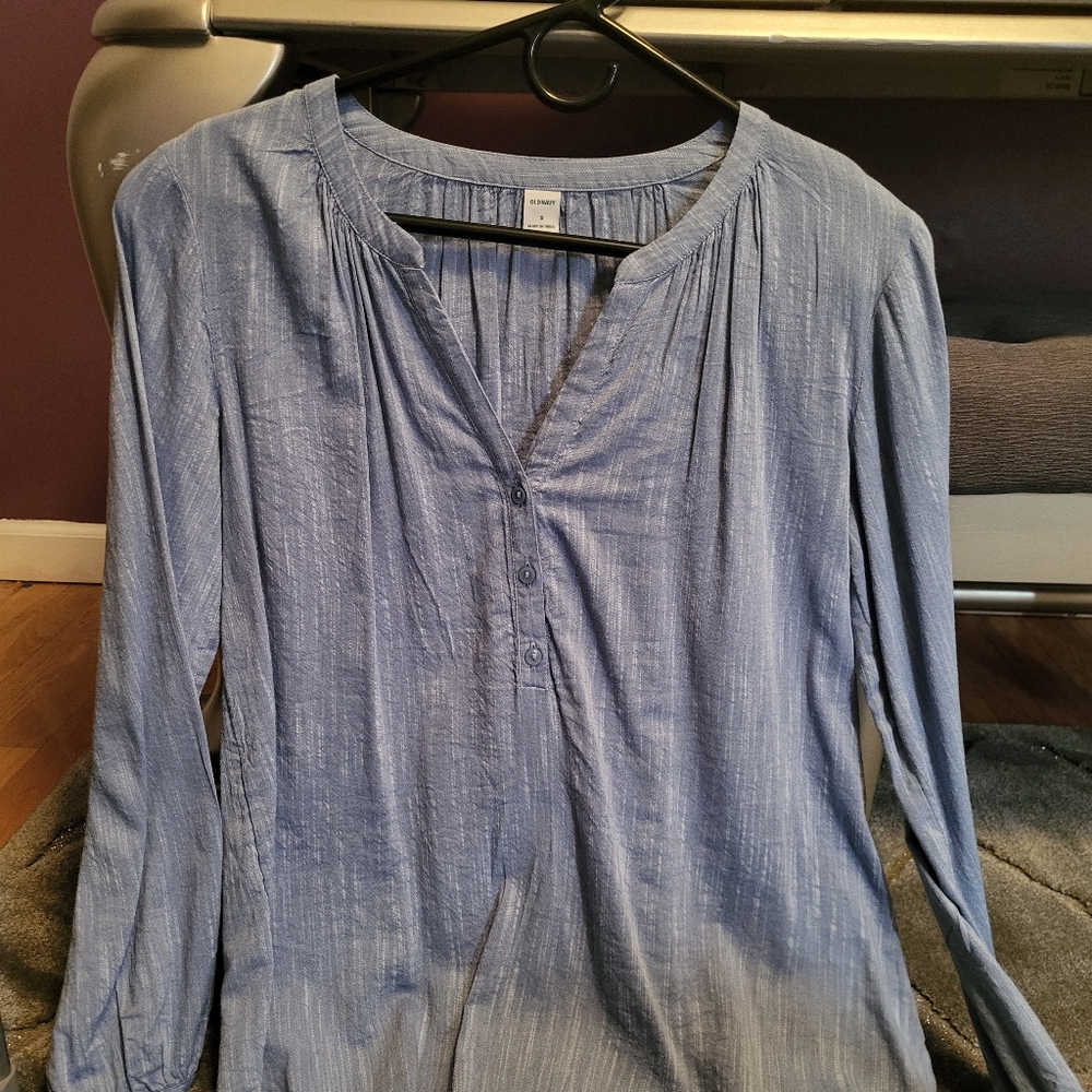 Womens Old Navy Boho top denim color